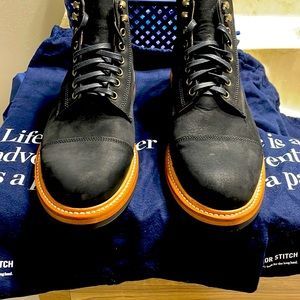 Taylor stitch Moto boots in waterproof black suede, worn 1 time , no stains